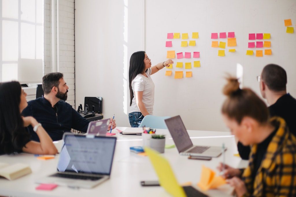 5 Signs You Need a Sales Recruiter to Grow Your Sales Team