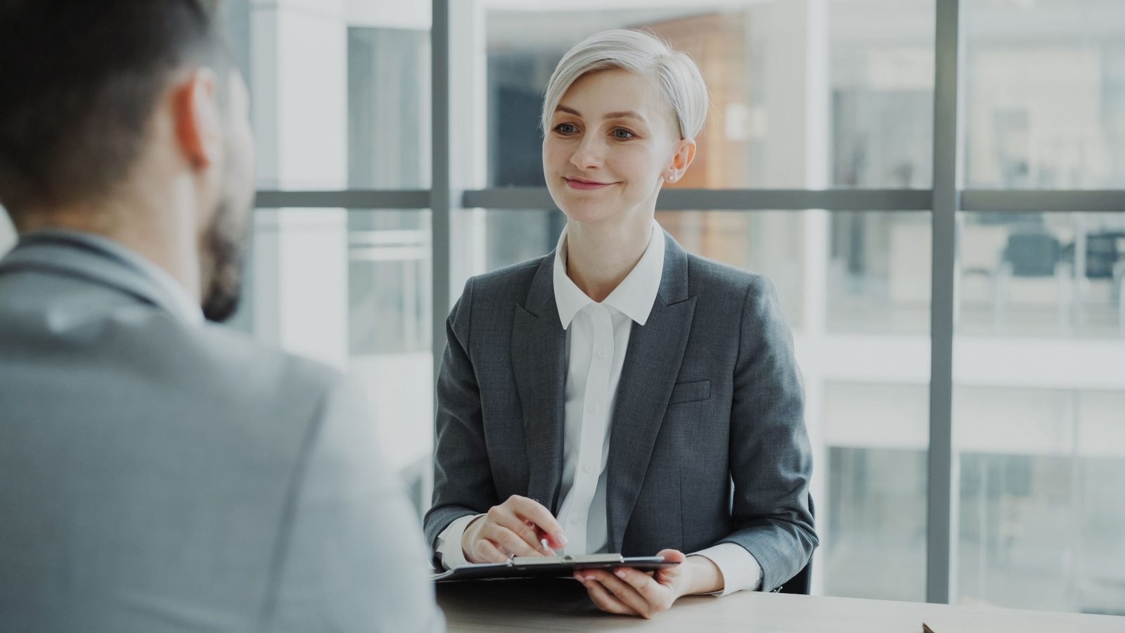 How Top Sales Executive Recruiting Firms Are Reshaping Medical and Tech Sales Hiring
